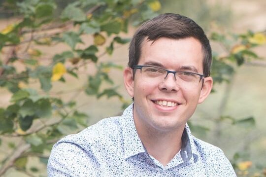 Dr David Piroton-min